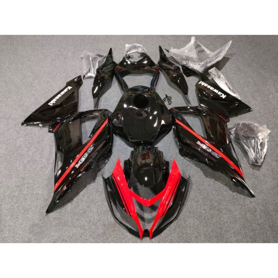 Kawasaki Ninja ZX6R Black Motorcycle Fairings (full tank cover)(2013-2018)