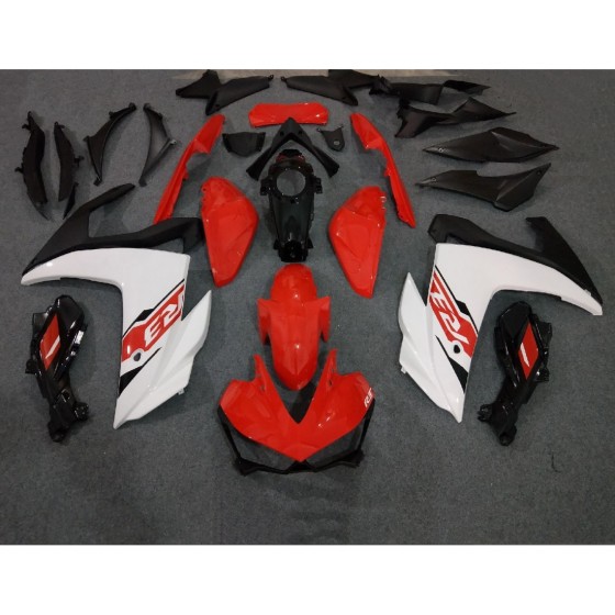 Red Yamaha R3 Motorcycle Fairings(2015-2018)