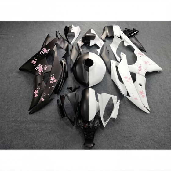 Half Black/White Yamaha YZF R6 Motorcycle Fairings(2008-2016)